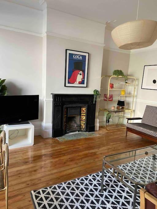 Wolverdene - Entire Ground Floor Flat With Garden Маргит Экстерьер фото